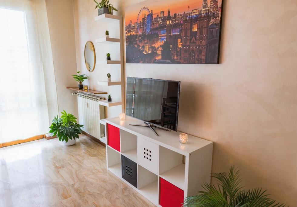 Elegant Apartment In Bergamo Center Eksteriør billede
