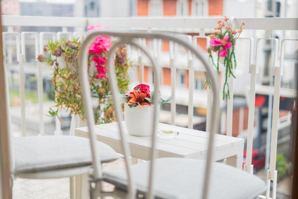 Elegant Apartment In Bergamo Center Eksteriør billede